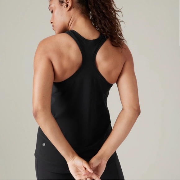 ATHLETA | Ultimate Scoop Tank | Black Women's Tank Top | size S | Workout Gym - Picture 2 of 8